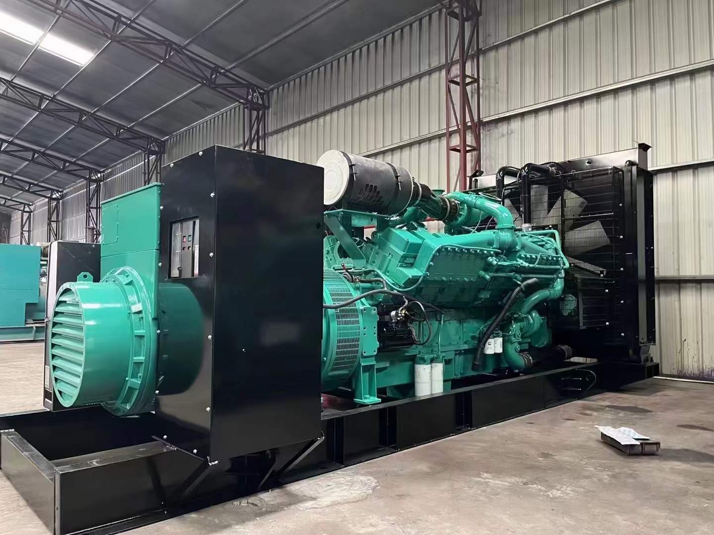 广汉如何降低 800kW 柴油发电机输出电流的波动？