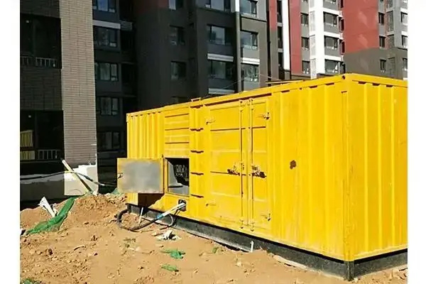 广汉发电机租赁中燃油压力过低会对发动机的哪些部件造成损坏？