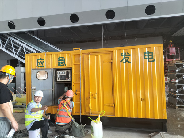 广汉怎样判断空气滤清器是否需要更换？